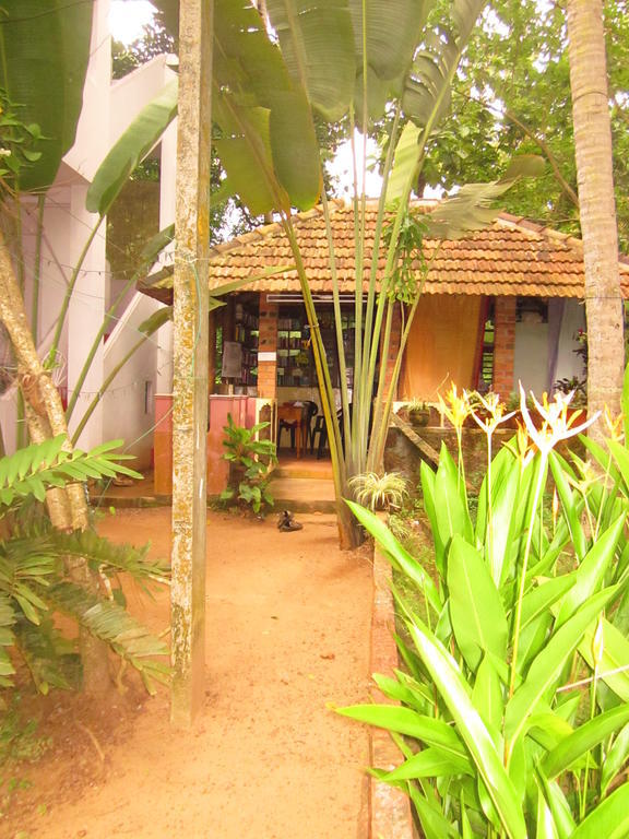 Jickys Nest Hotel Varkala Exterior foto